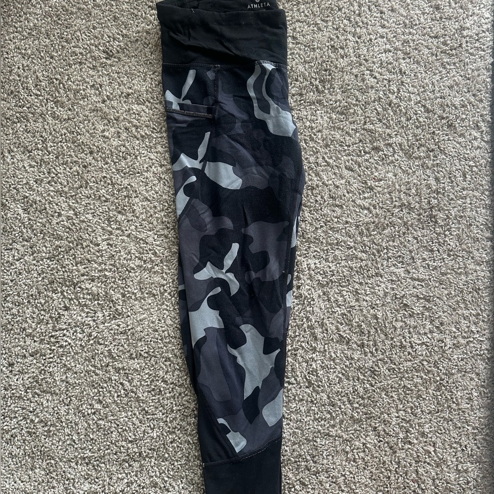 Athleta Black Camo Print Leggings - Size S